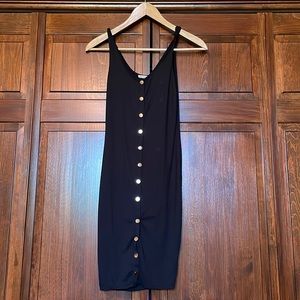 Heart and Hips Black fitted snap dress, size S